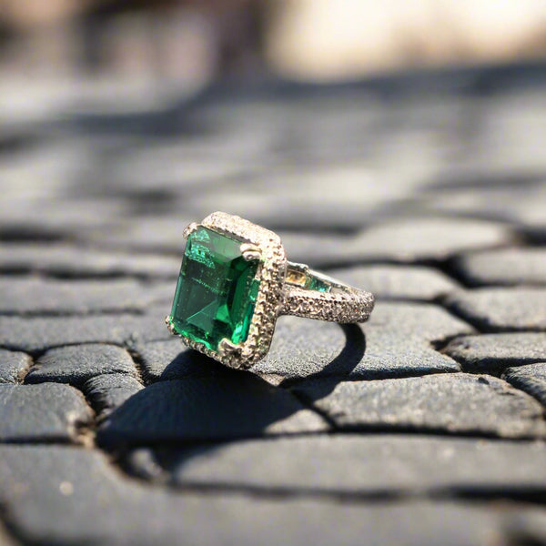 Green square ring