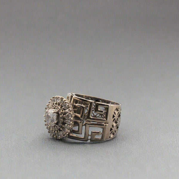 Rozu ring